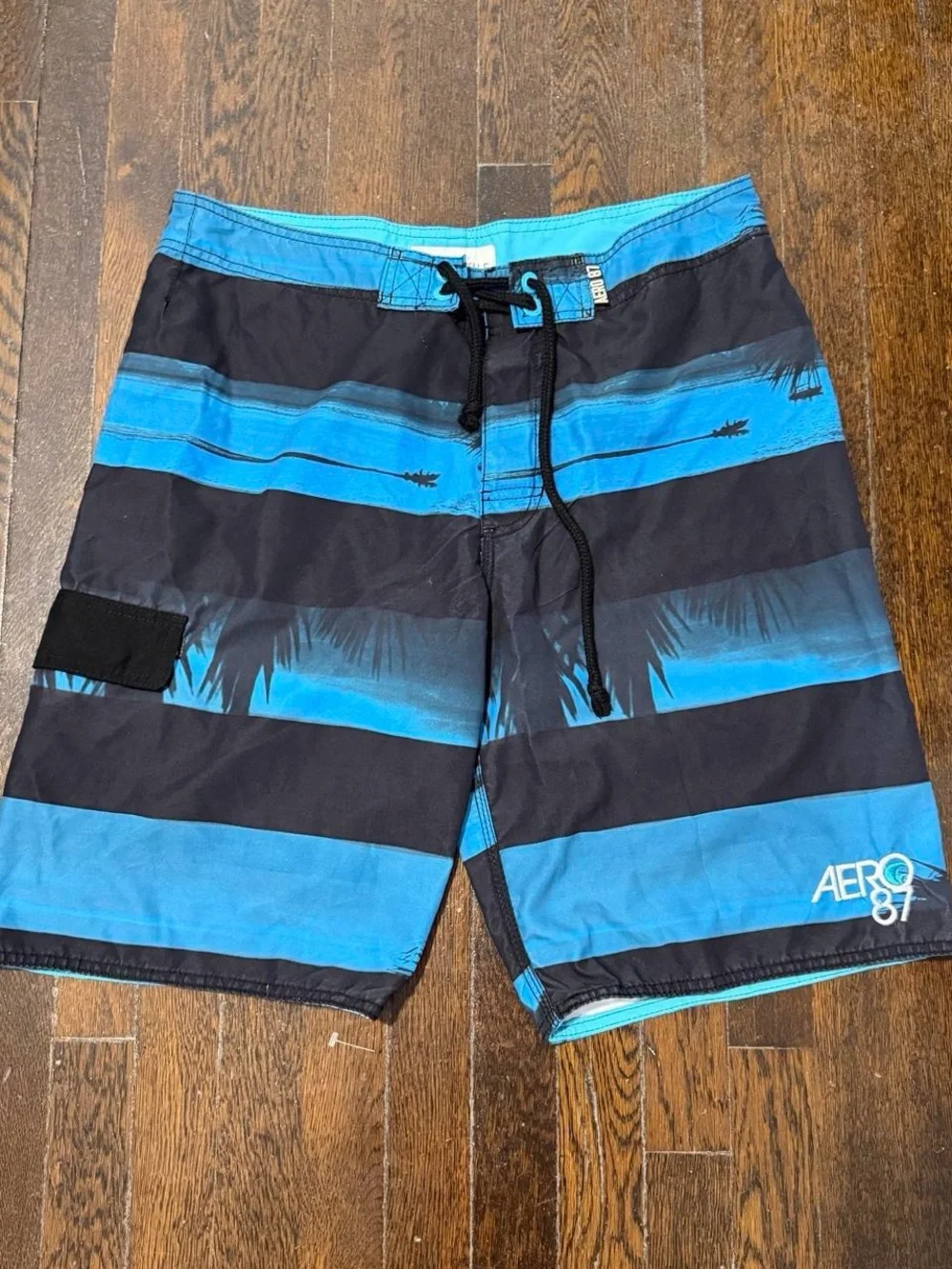 Vintage Y2K Aero 87 Surf Swim Board Shorts